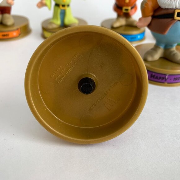 2002 Disney McDonalds Snow White 7 Dwarves Witch Happy Meal Toys - Picture 6 of 7